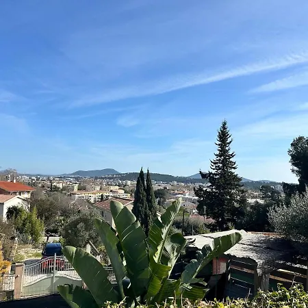 Superbe Avec Piscine Hébergement de vacances *